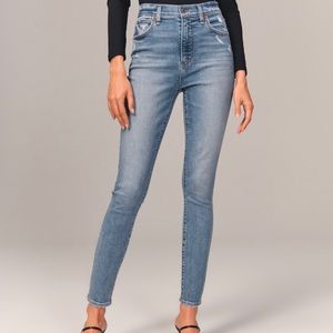 A&F - Super Skinny Ankle High Rise Curve Love